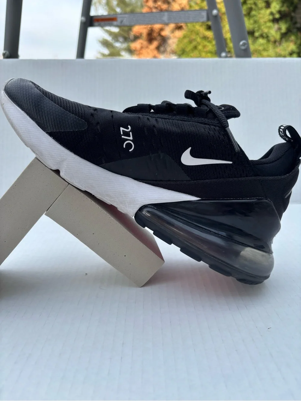 Nike Air 270 Black and White Athletic Sneakers size 5.5Y